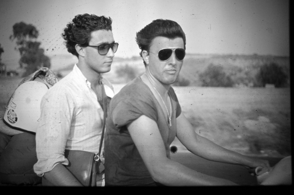 Papi-Mauro Lugli in vespa